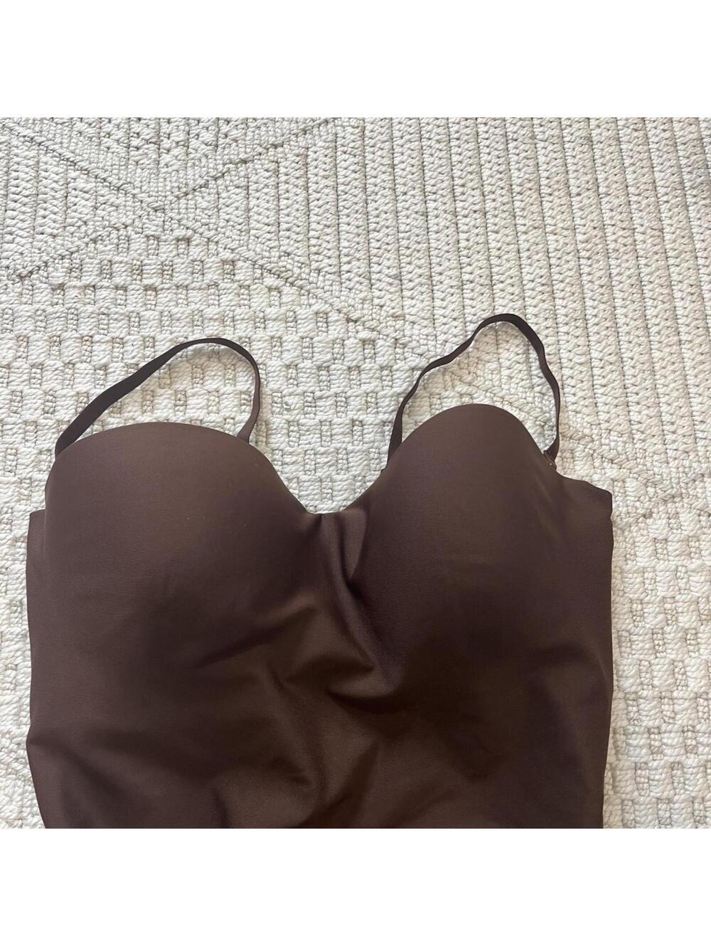 Skims Body Underwire Mid Thigh Bodysuit - Picture 3 of 5